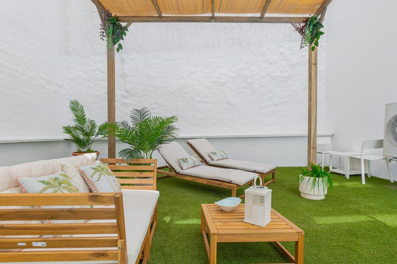 דירות מאלגה C30 Deluxe Studio With Terrace Into Cathedral Square מראה חיצוני תמונה