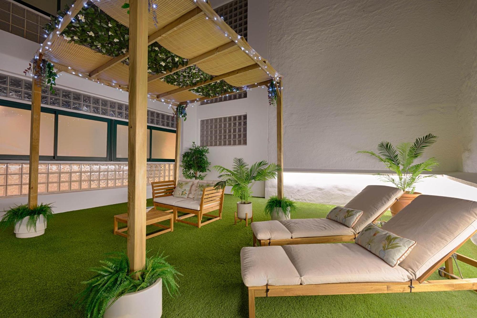 דירות מאלגה C30 Deluxe Studio With Terrace Into Cathedral Square מראה חיצוני תמונה