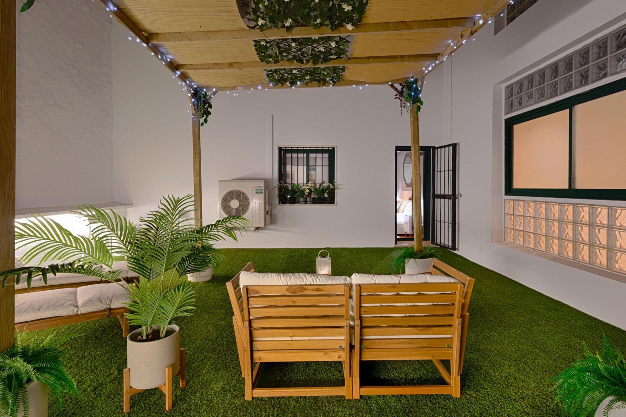 דירות מאלגה C30 Deluxe Studio With Terrace Into Cathedral Square מראה חיצוני תמונה